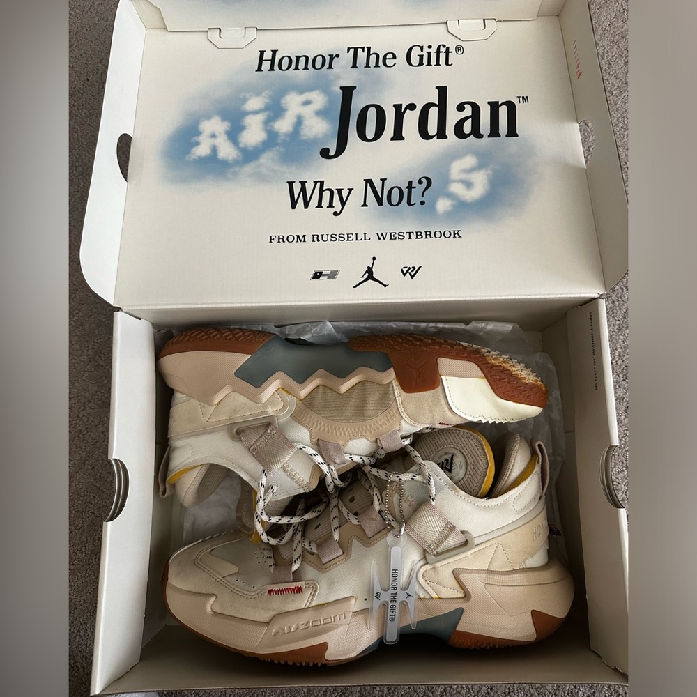 Men’s Nike Shoes Russel Westbrook Jordan Why Not .5 HTG